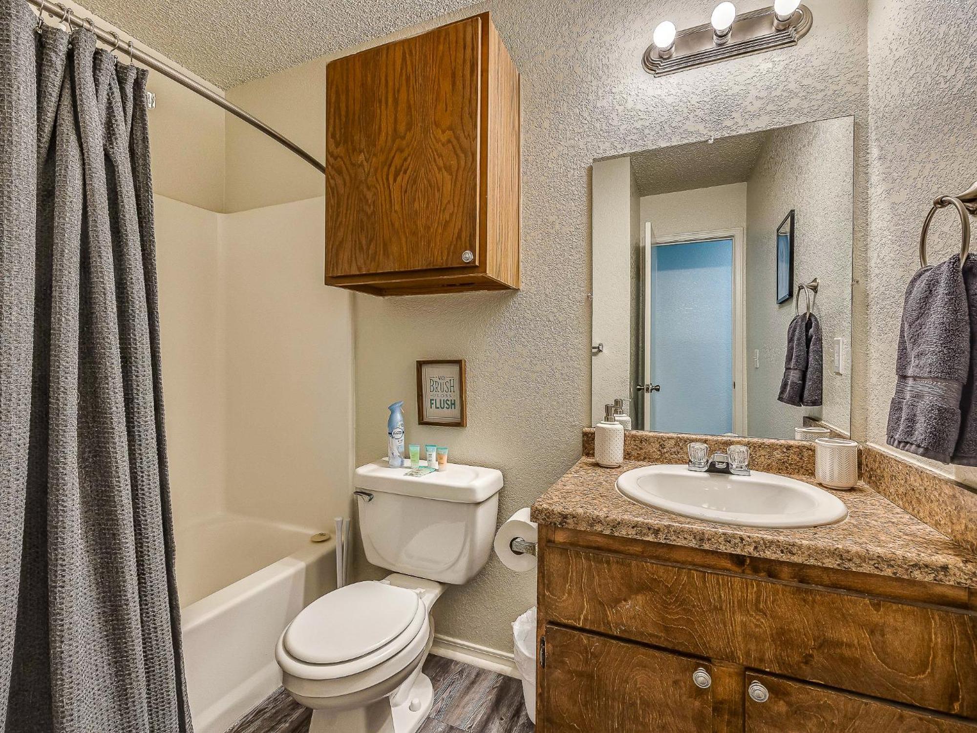 Ou Sooner, Pool & Gym, Bbq, Netflix, 100Mb Internet, Lg Washer & Dryer, Close To Ou! Норман Екстериор снимка